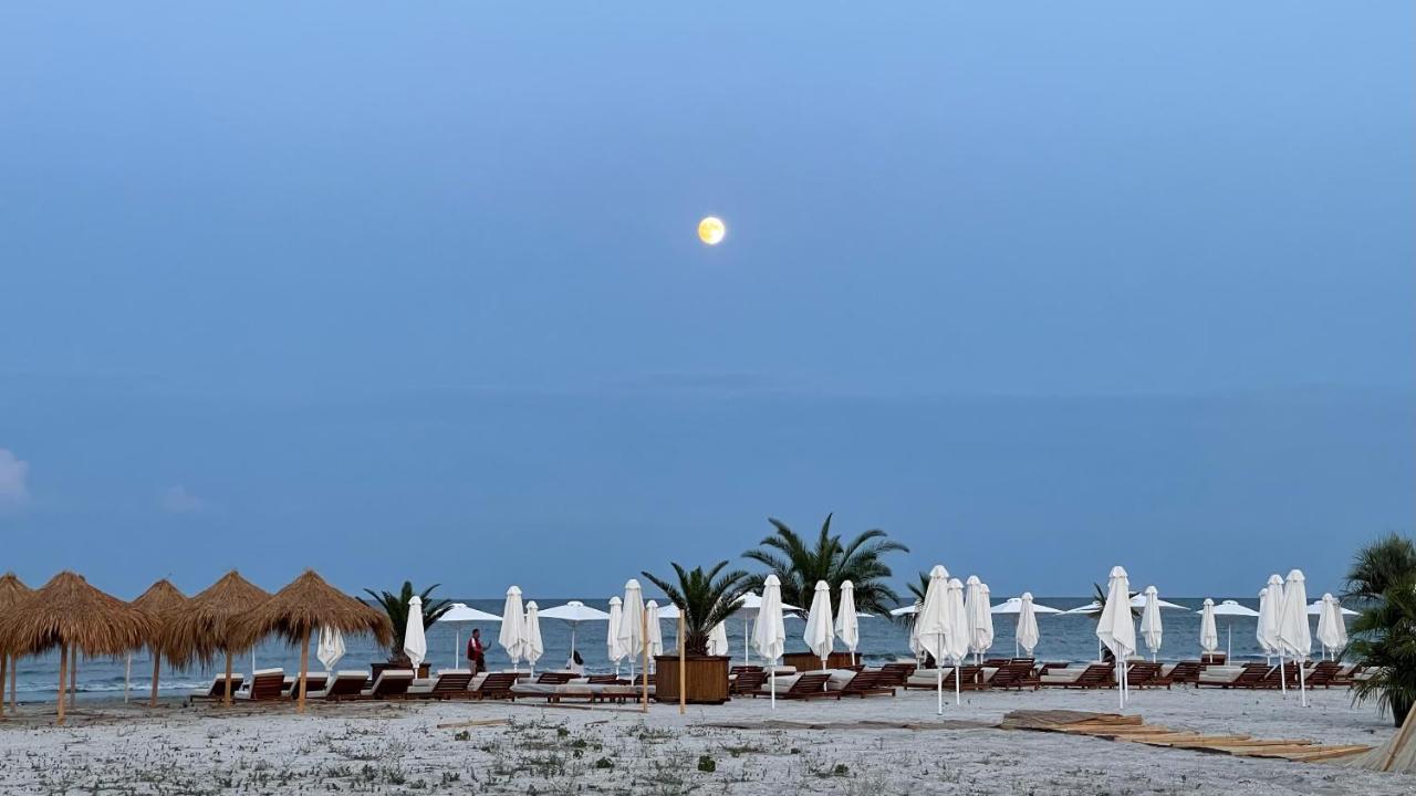 Seaview Deluxe Double Studio - Beachfront Resort Năvodari Zewnętrze zdjęcie